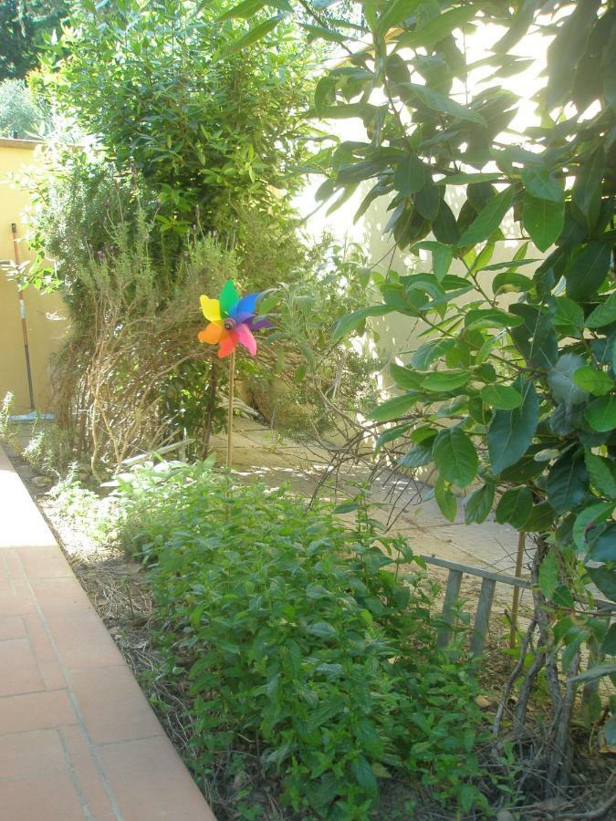 B&B La Rondine Tra Pisa E Lucca Сан-Джулиано-Терме Экстерьер фото